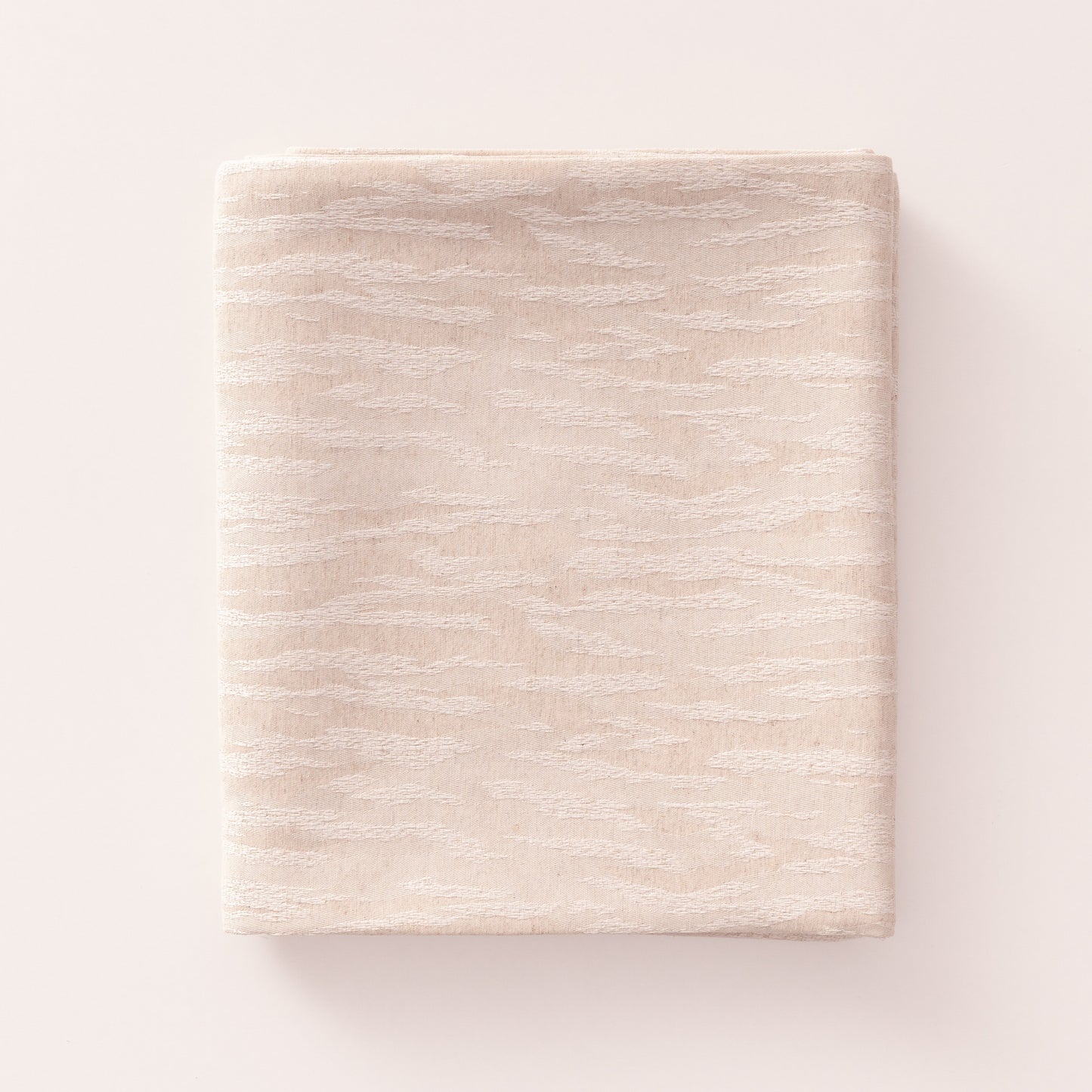 MANTEL ANTIMANCHAS LÍNEAS RELIEVE
