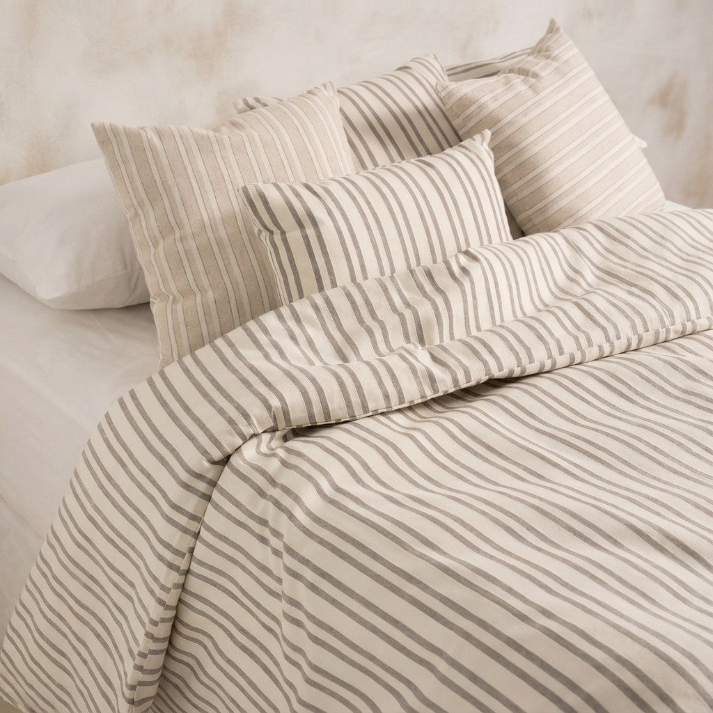 FUNDA NÓRDICA RAYAS RELIEVE