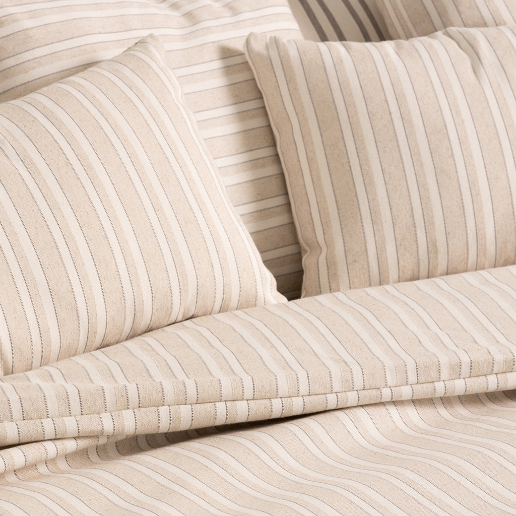 LOT DE 2 HOUSSES DE COUSSIN FIL EN RELIEF