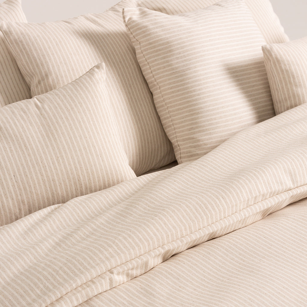 LOT DE 2 HOUSSES DE COUSSIN RAYÉES EN FIL TEINT