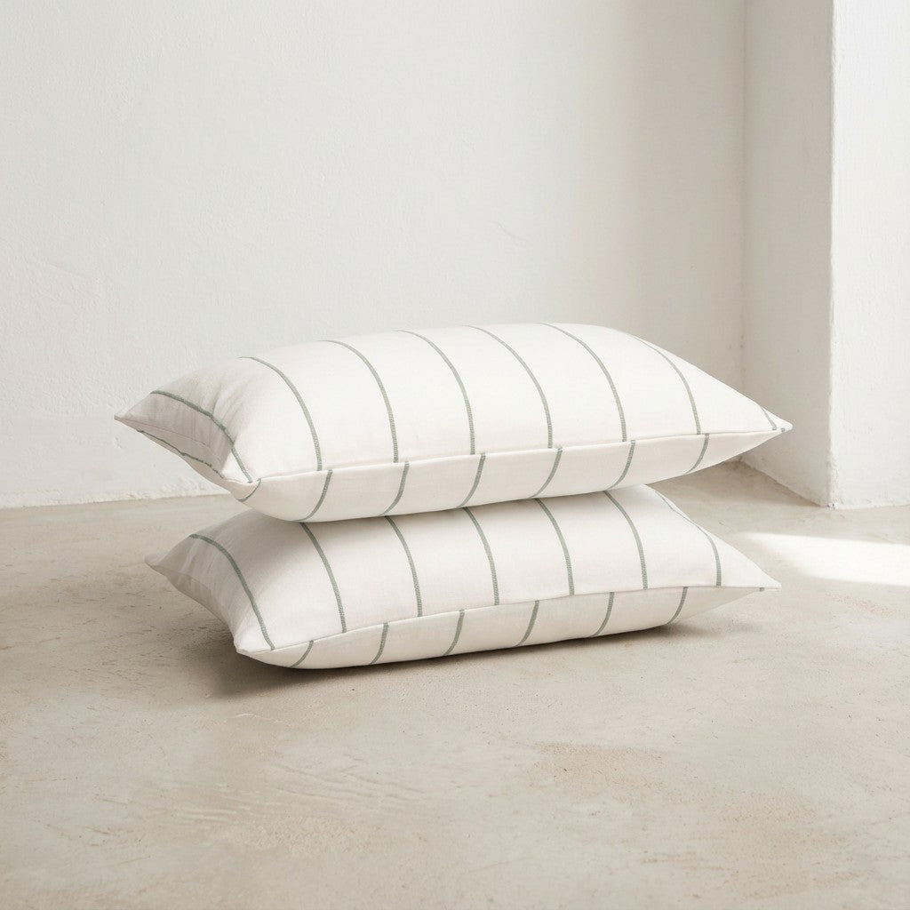 LOT DE 2 HOUSSES DE COUSSIN FIL RELIEF TEINTÉ