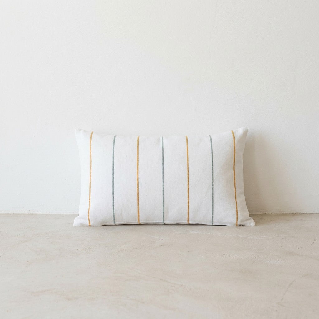 LOT DE 2 HOUSSES DE COUSSIN FIL RELIEF TEINTÉ