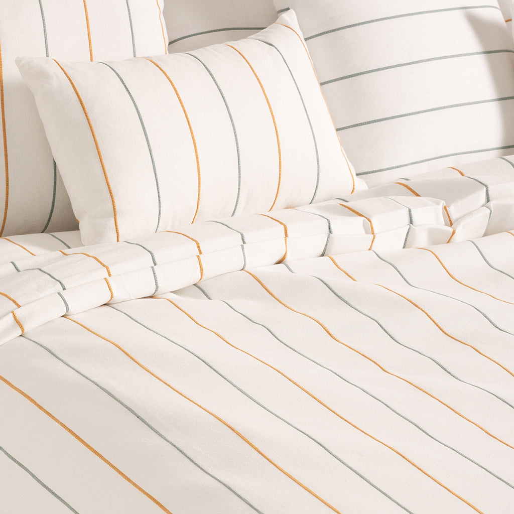LOT DE 2 HOUSSES DE COUSSIN FIL RELIEF TEINTÉ
