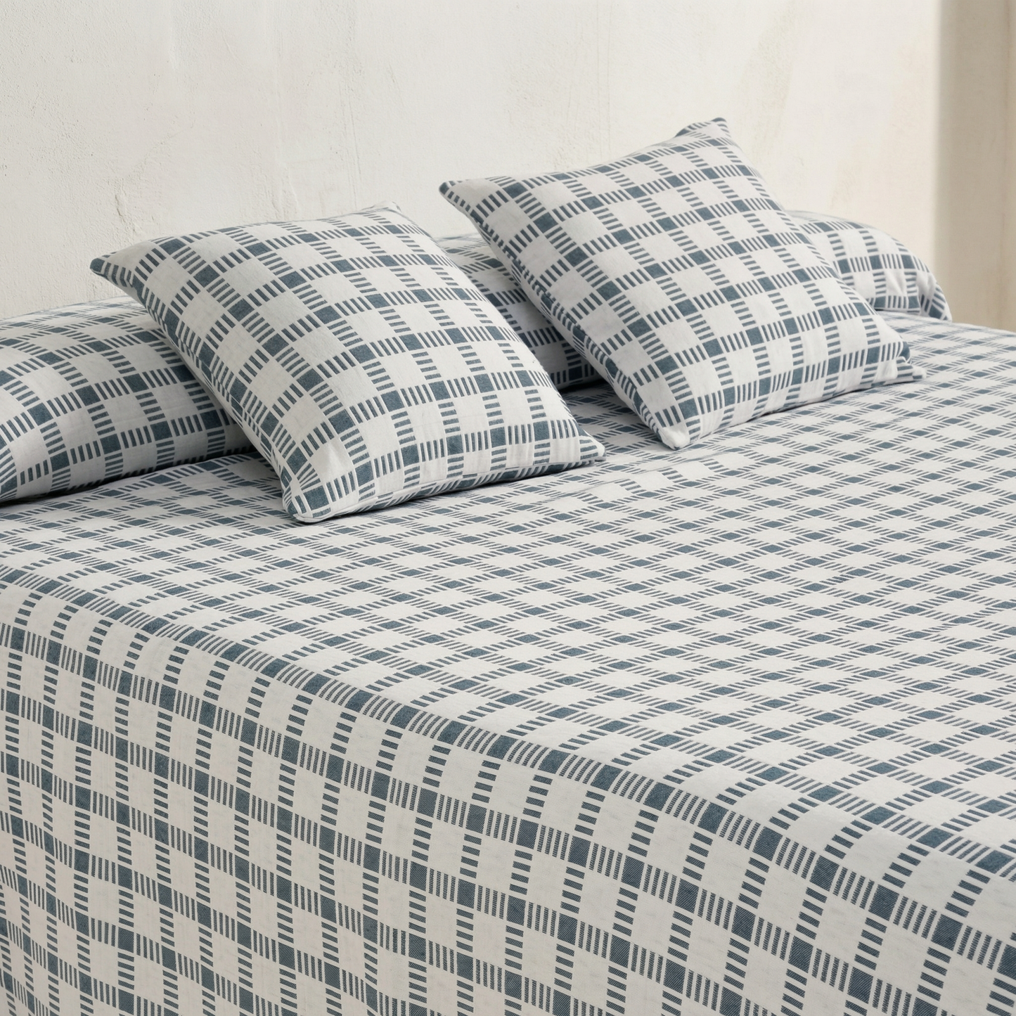 PLAID COTTON QUILT