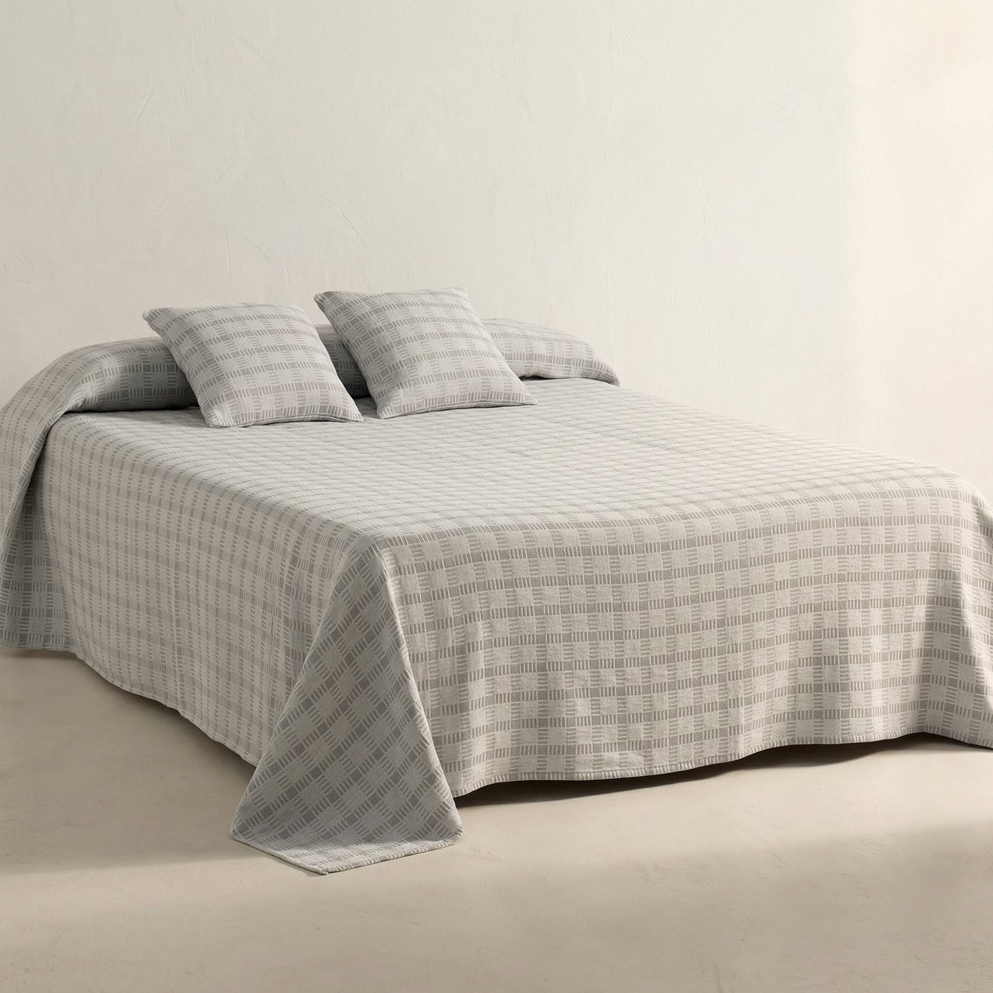 PLAID COTTON QUILT