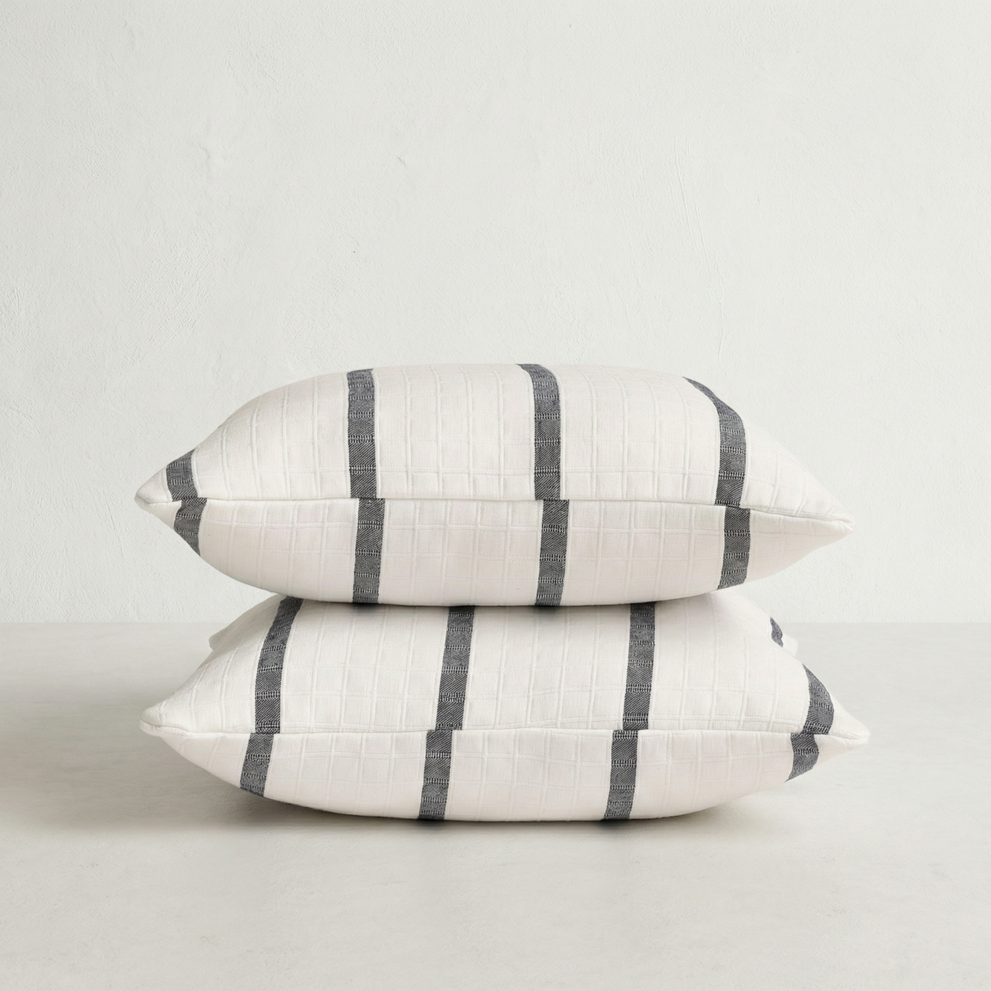 PACK DE 2 HOUSSES DE COUSSIN À RAYURES