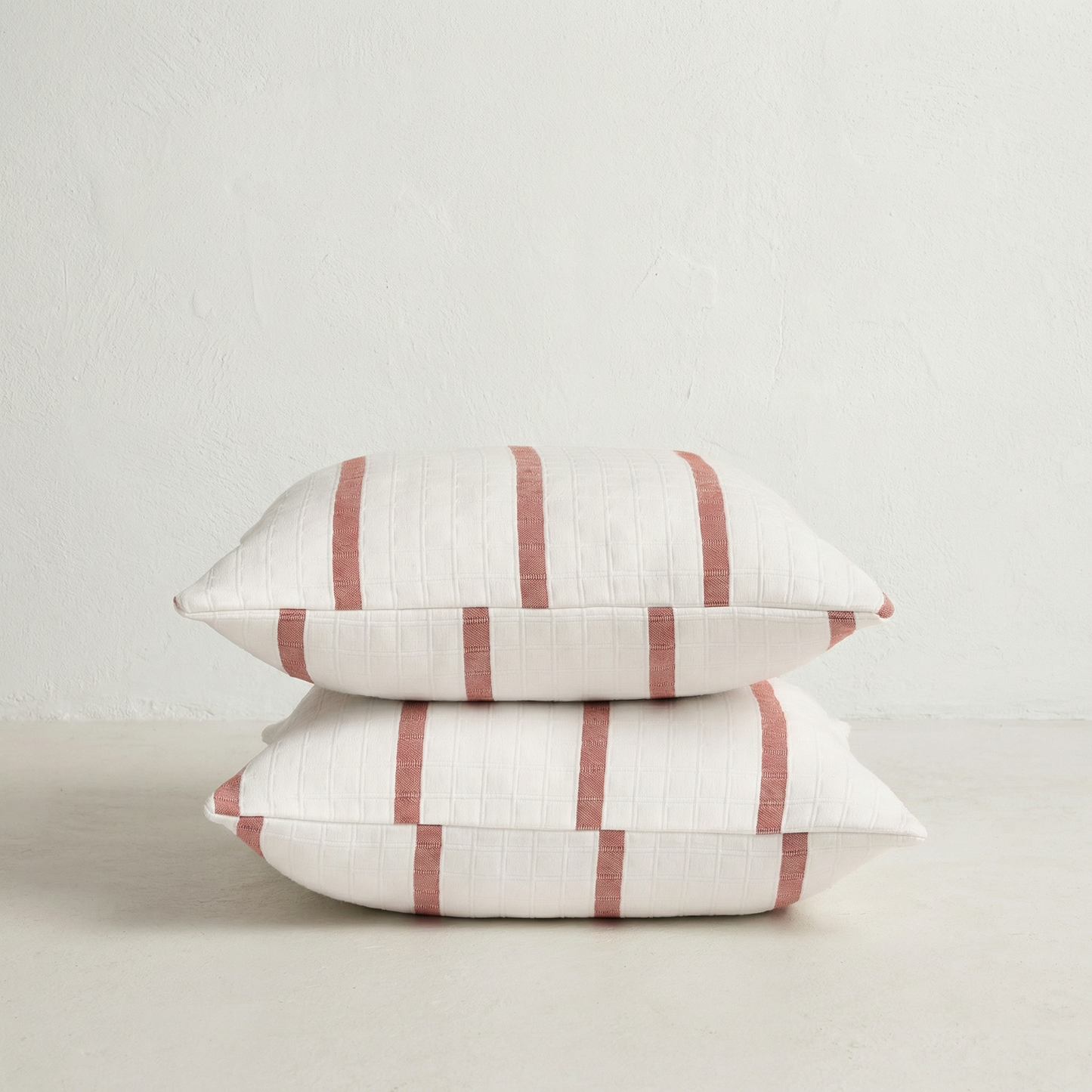 PACK DE 2 HOUSSES DE COUSSIN À RAYURES