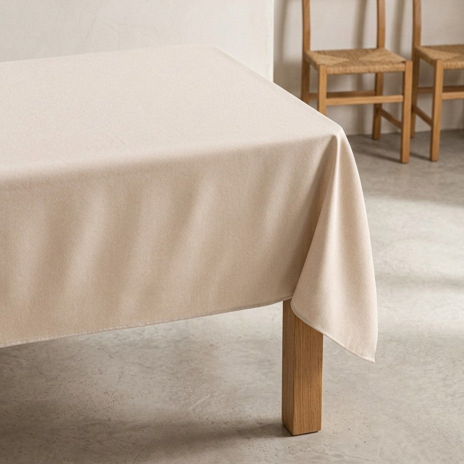 MANTEL LISO ANTIMANCHAS TEXTURIZADO
