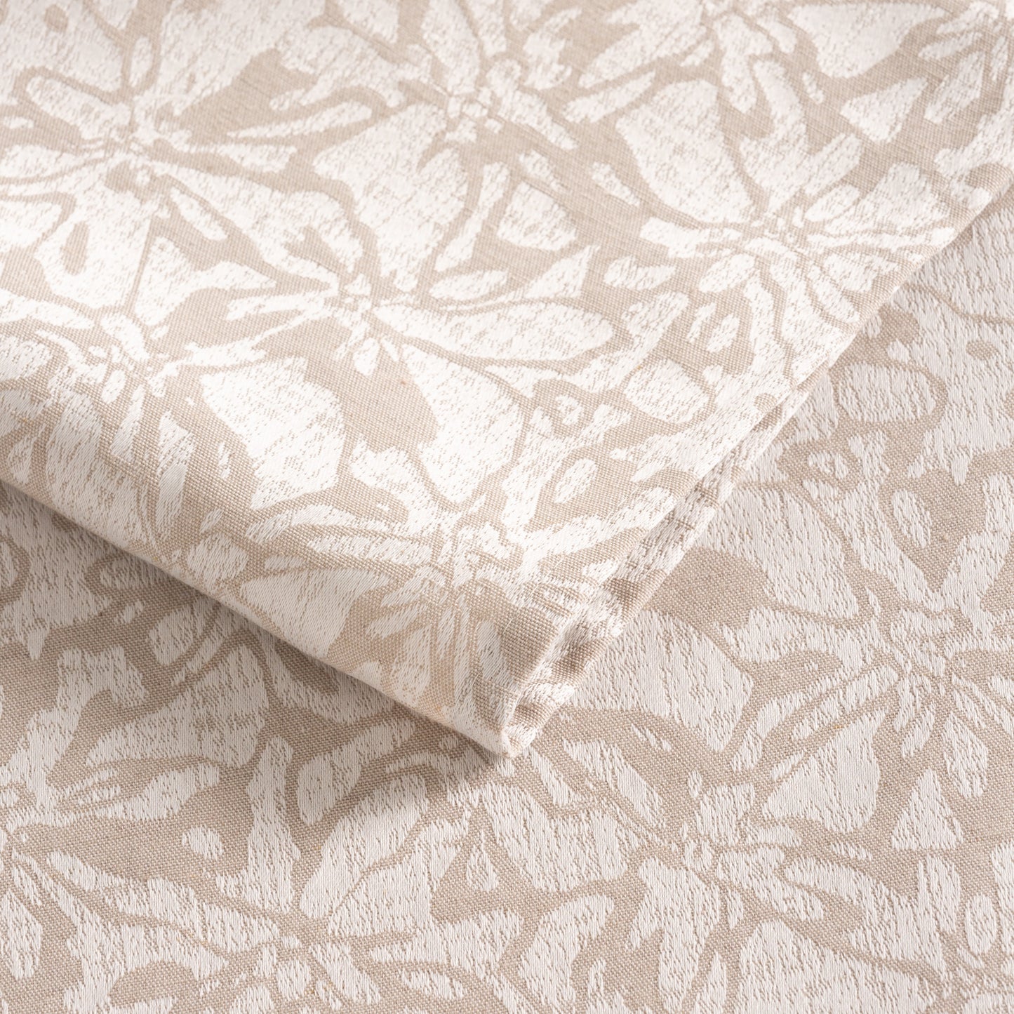MANTEL ANTIMANCHAS FLORAL