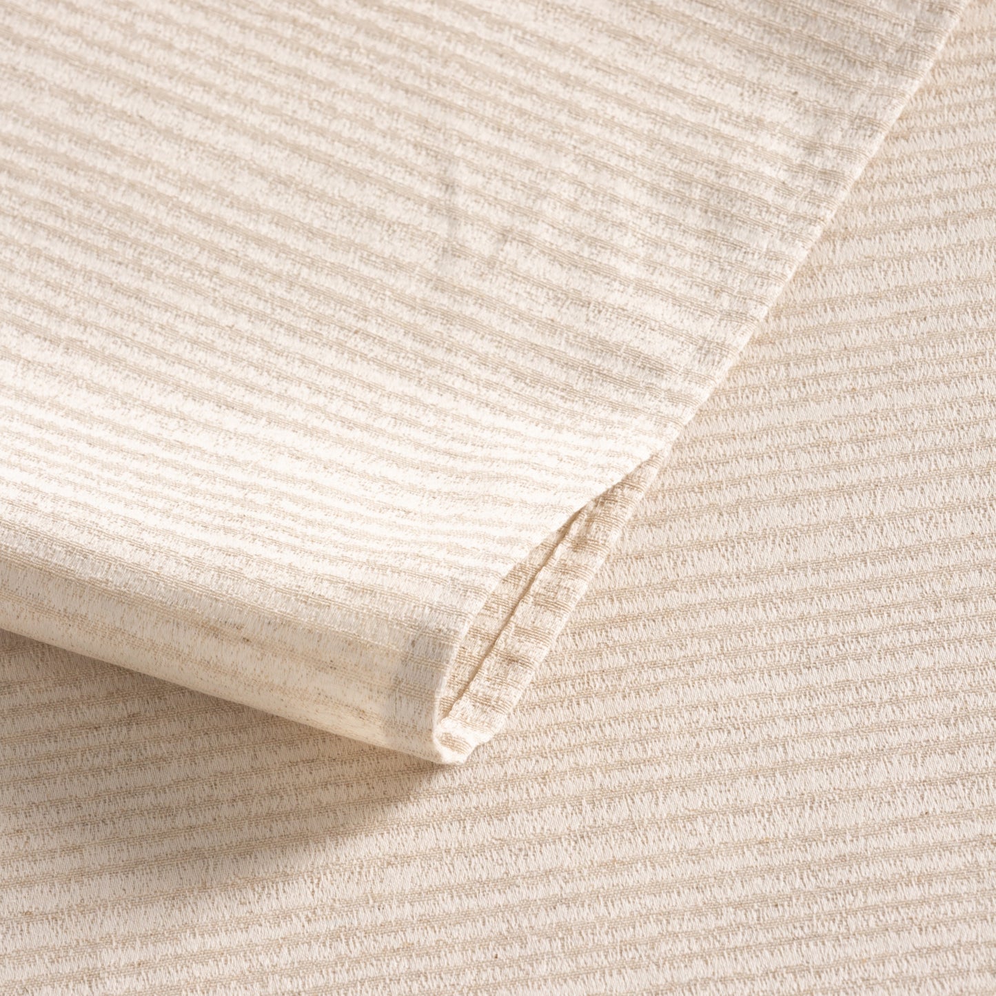 MANTEL ANTIMANCHAS LINEAS RELIEVE