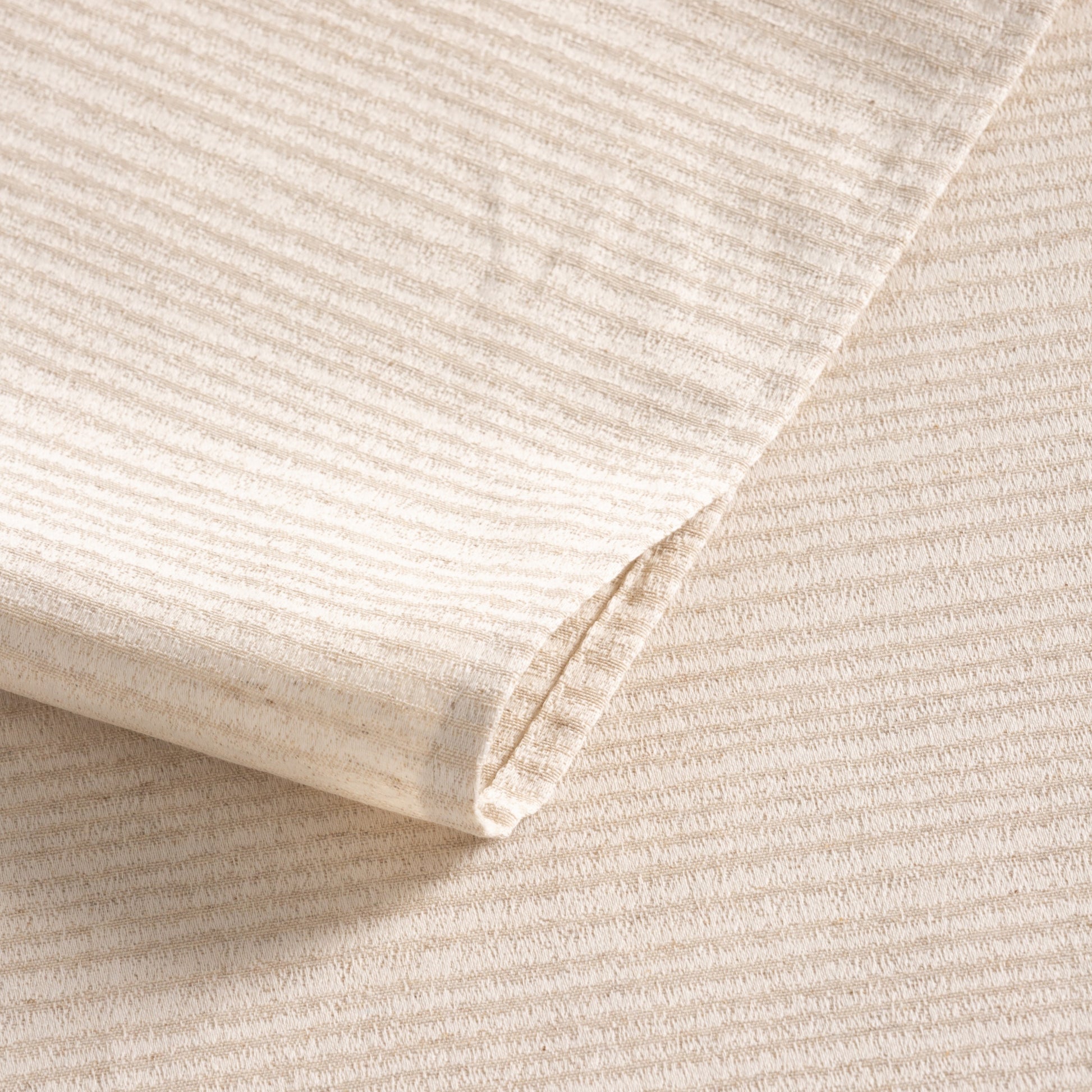 MANTEL ANTIMANCHAS LINEAS RELIEVE