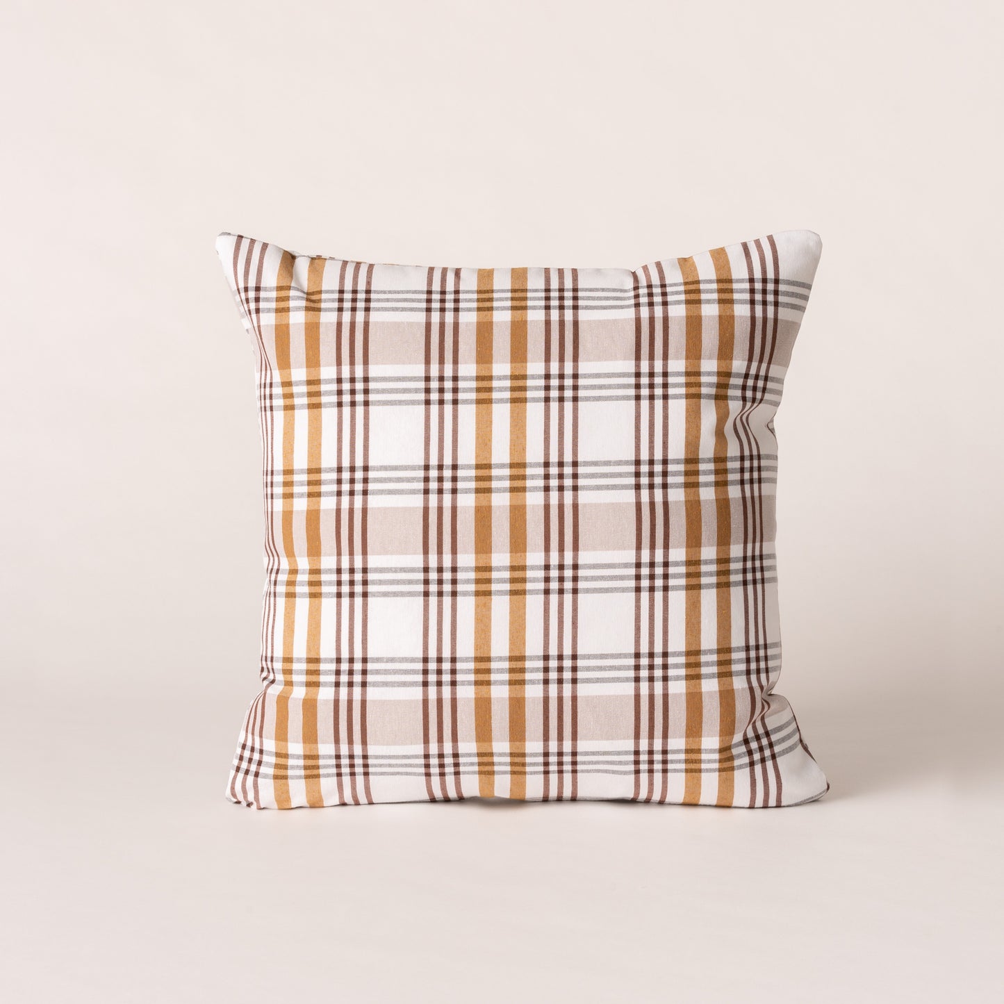 LOT DE 2 HOUSSES DE COUSSIN À CARREAUX