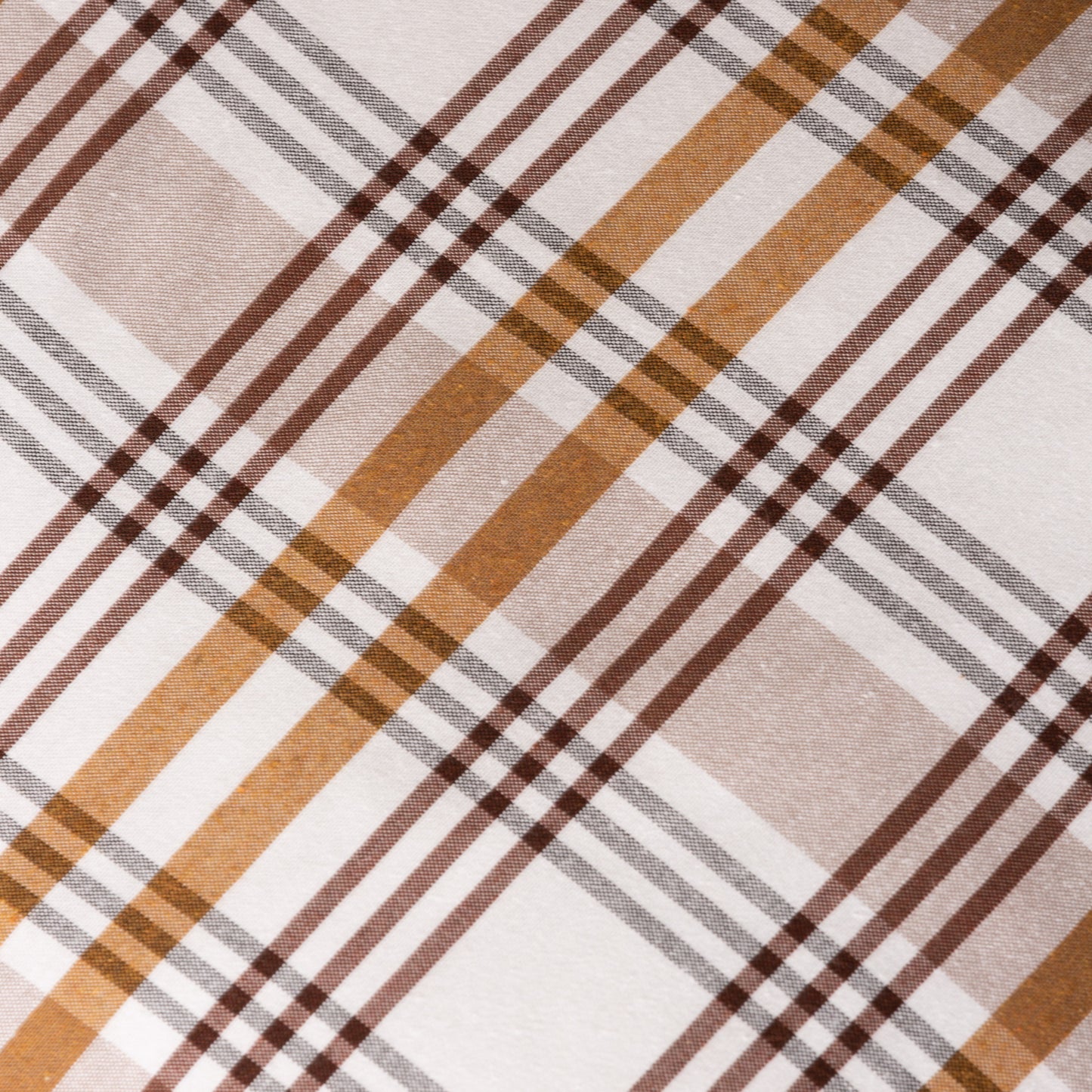 LOT DE 2 HOUSSES DE COUSSIN À CARREAUX
