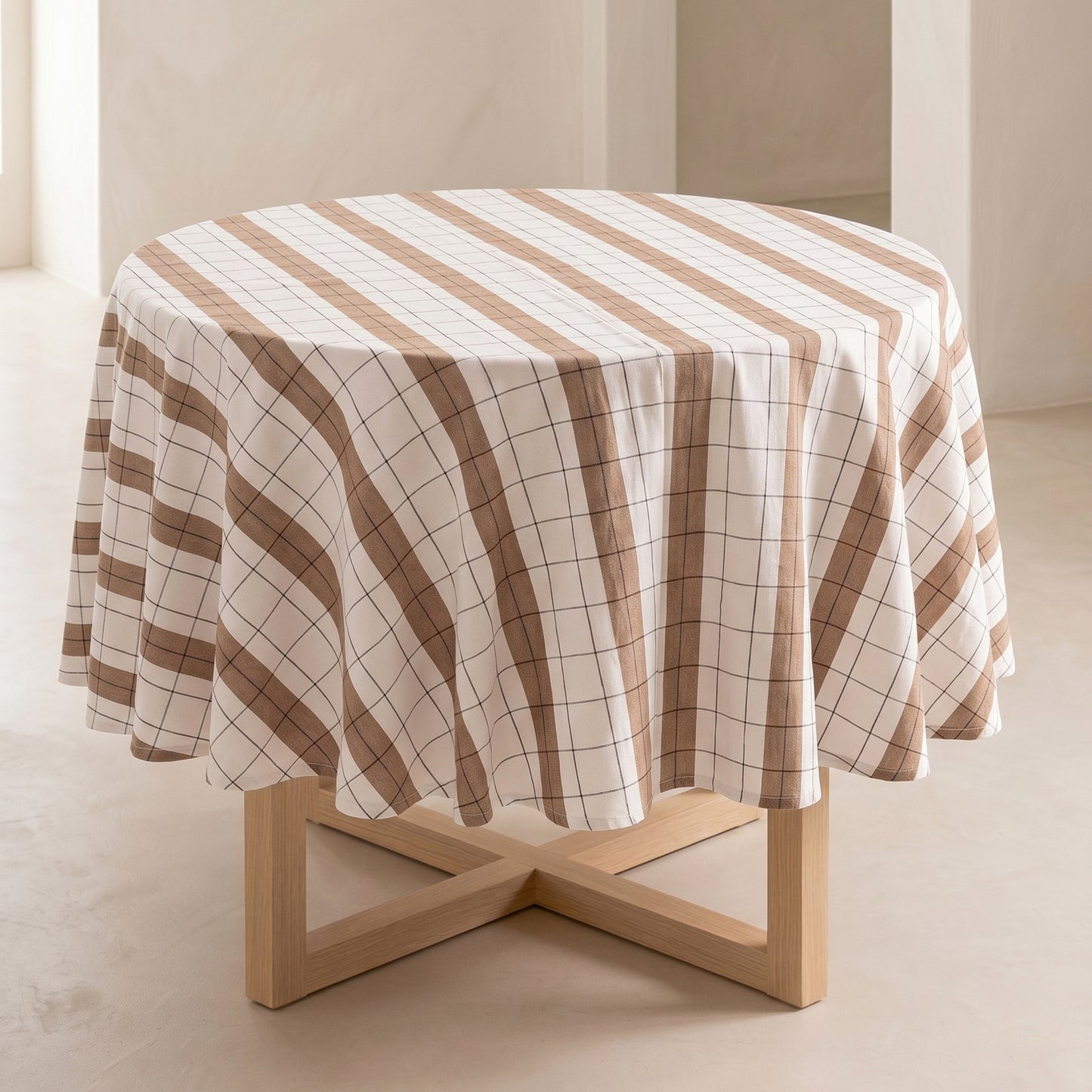 MANTEL REDONDO CUADROS RELIEVE