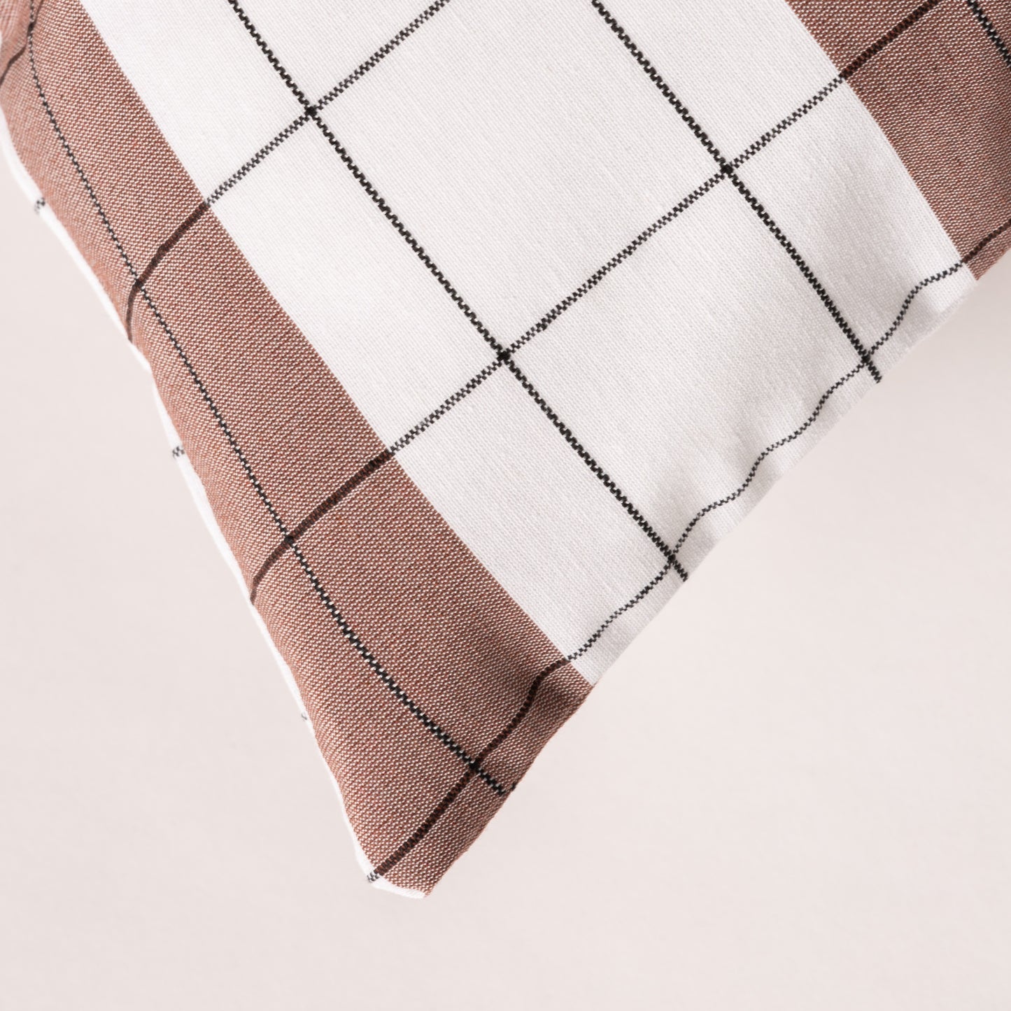 PACK DE 2 HOUSSES DE COUSSIN À CARREAUX EN RELIEF