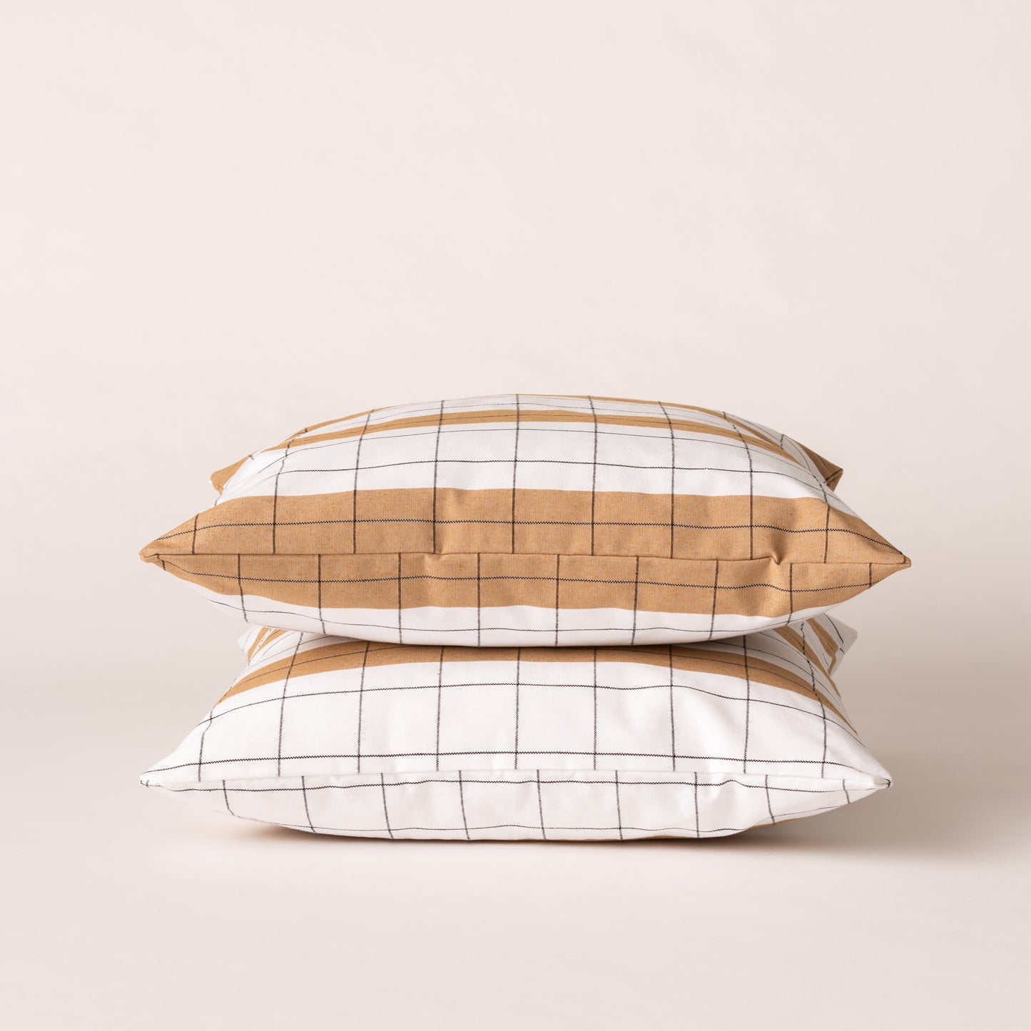PACK DE 2 HOUSSES DE COUSSIN À CARREAUX EN RELIEF