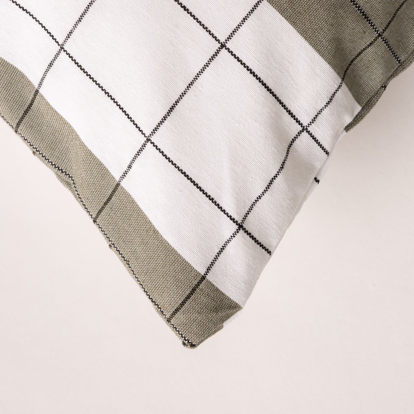 PACK DE 2 HOUSSES DE COUSSIN À CARREAUX EN RELIEF