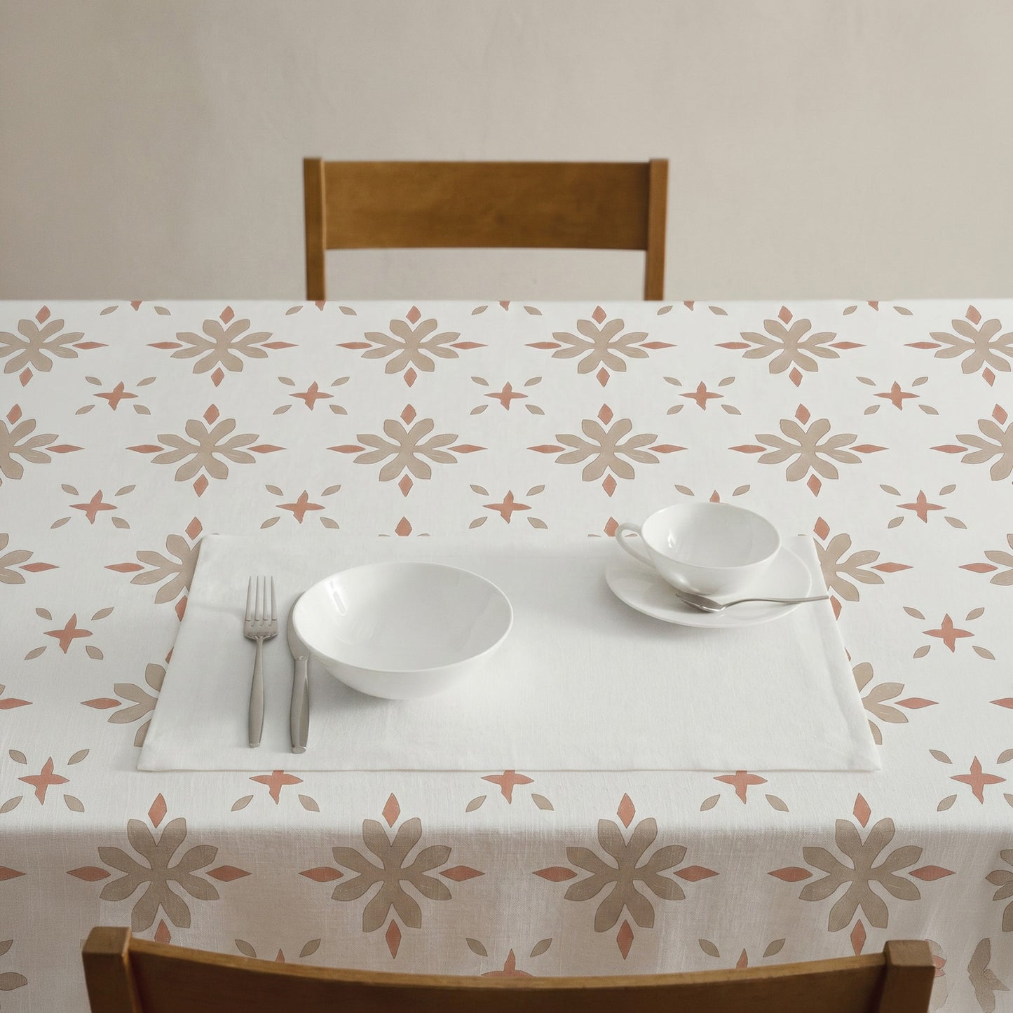 MANTEL ESTAMPADO FLORAL ANTIMANCHAS